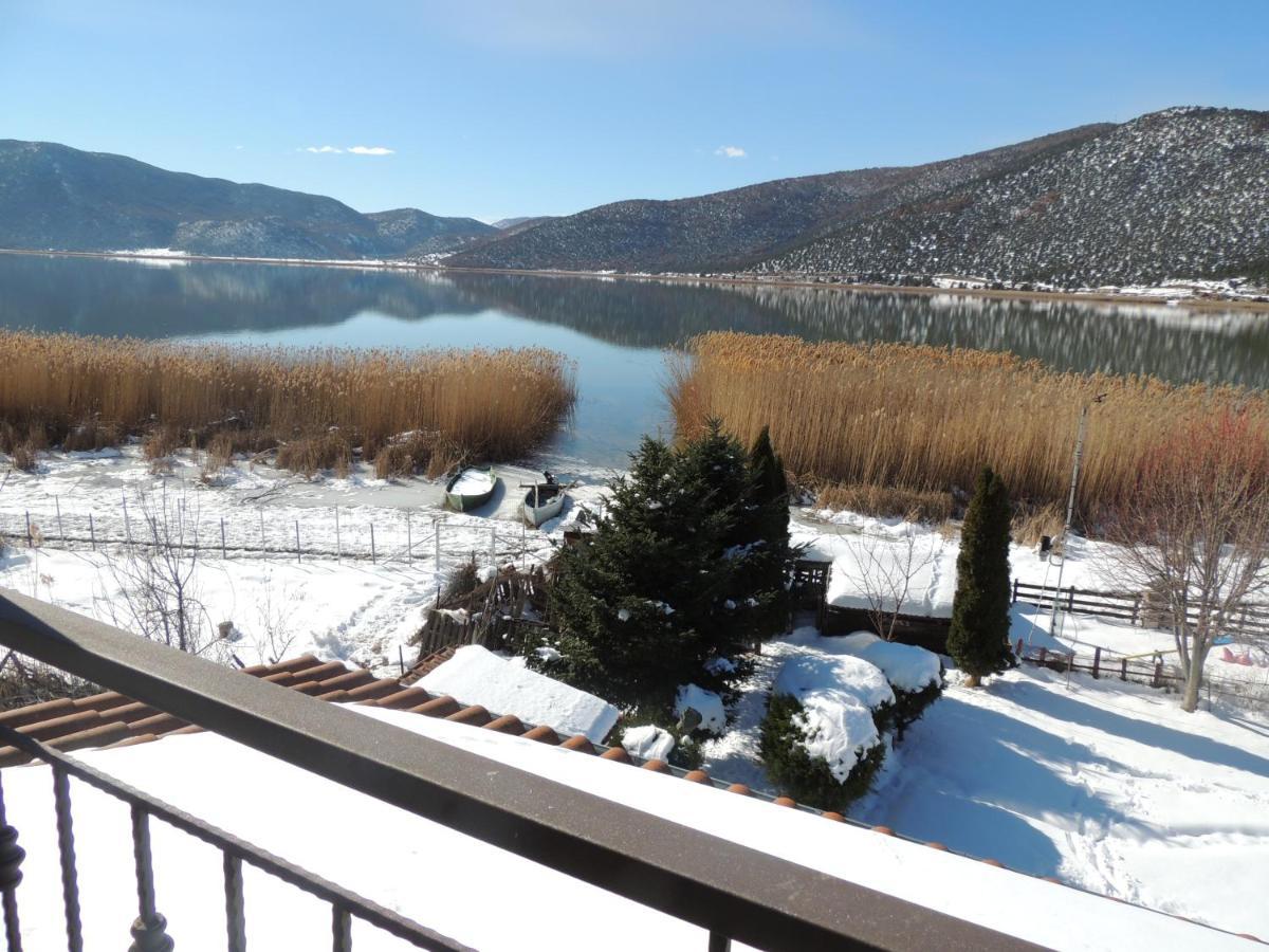 Prespes Lake View Family Apartment Florina Exterior photo